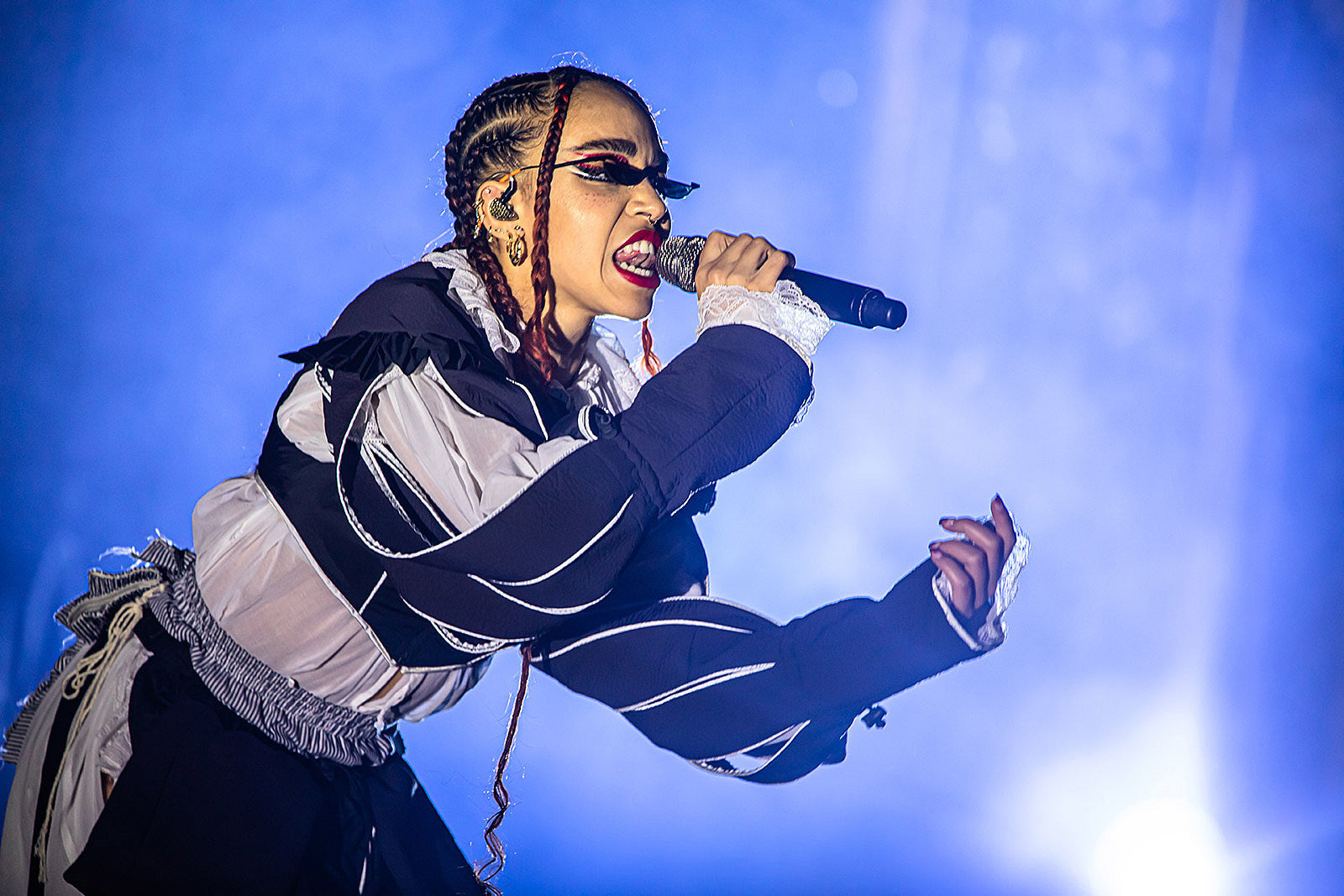 FKA twigs giving dance performance at the Martha Graham Dance Company Gala
