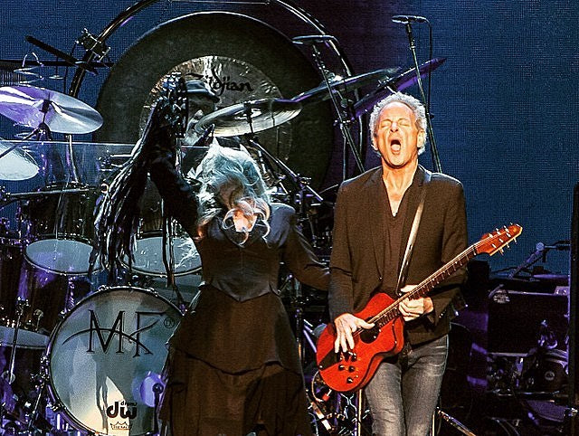 Mick Fleetwood says he & Lindsey Buckingham patched things up, hopes for reunion tour
