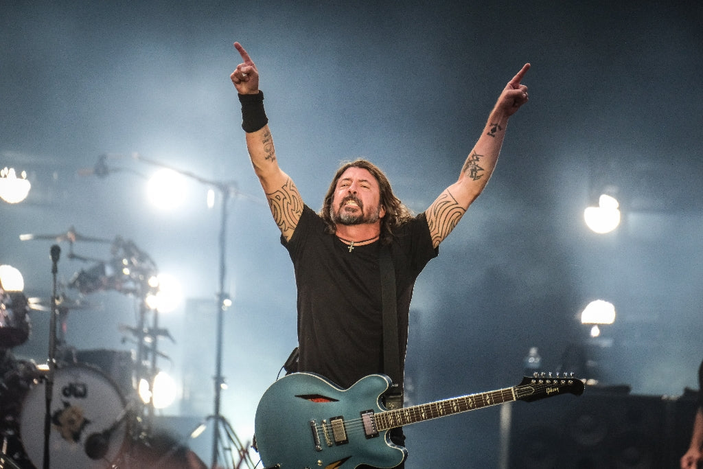 Foo Fighters kicked off stadium tour at Citi Field (night 1 pics w/ The Pretenders, video, setlists)