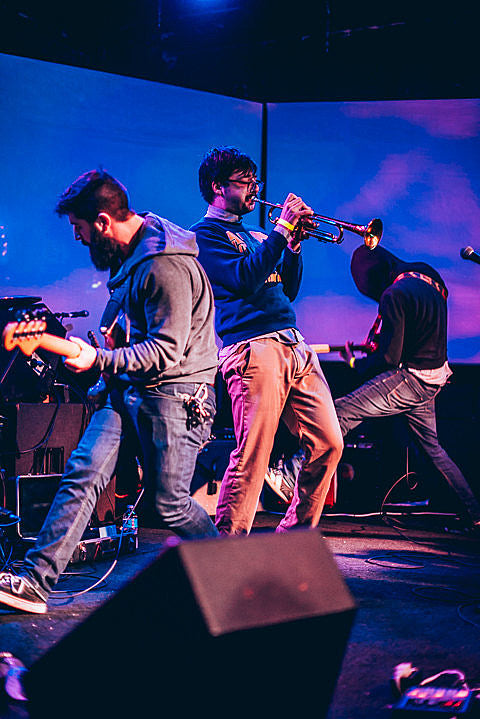 Foxing, Slingshot Dakota, Everyone Everywhere, What Moon Things & The Sea Life played BK Night Bazaar (pics & video)