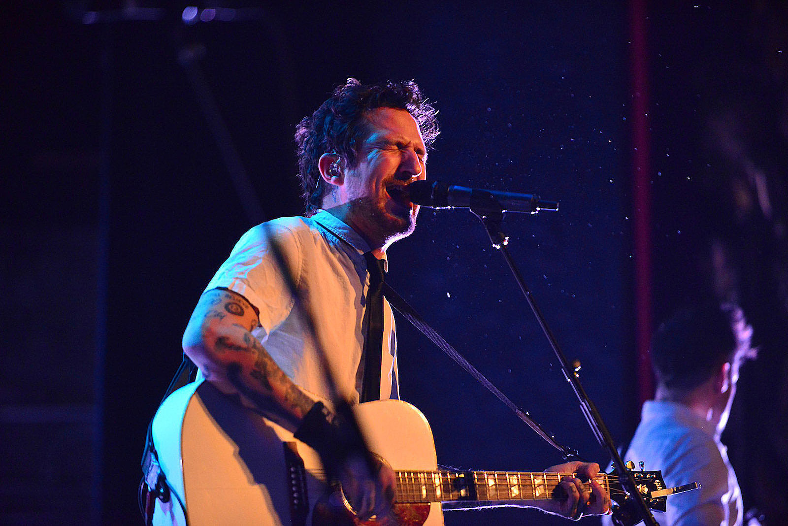 Frank Turner shares cover of NOFX’s “Falling in Love” from upcoming split LP