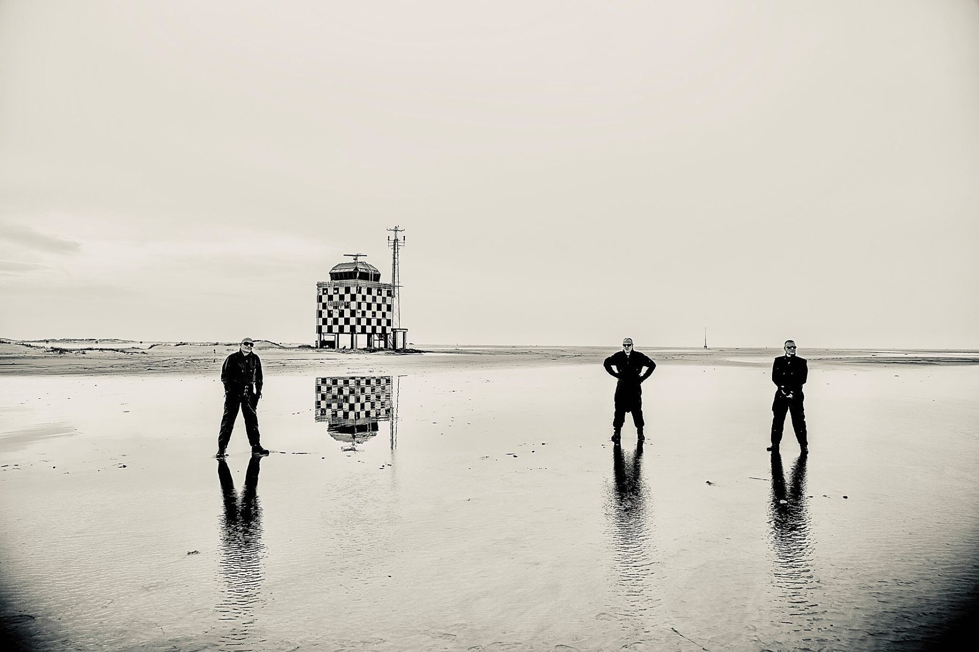 Front 242 touring around Cold Waves fest (NYC & L.A. with Consolidated)