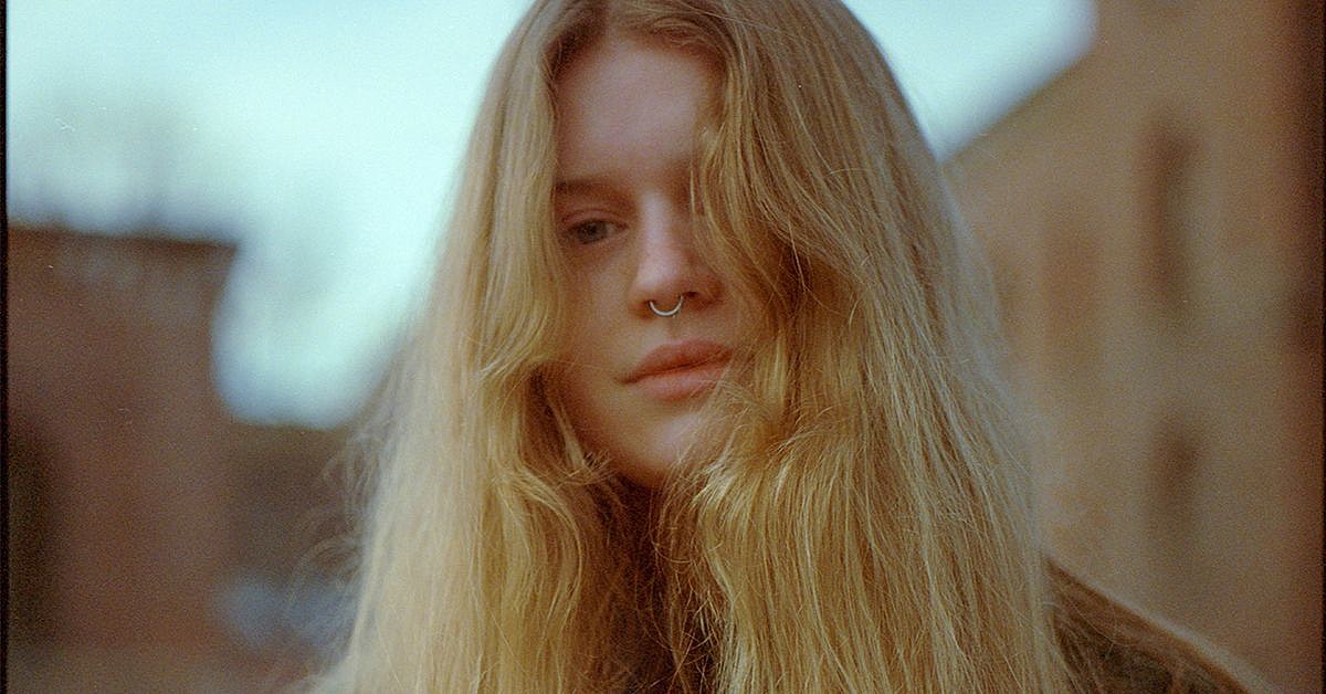 girl in red releasing ‘beginnings,’ touring (stream “bad idea!”)