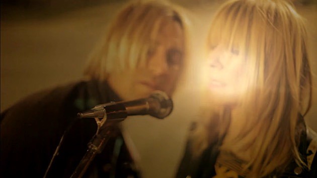 Glitterbust (Kim Gordon, Tomorrows Tulips) share “The Highline” video