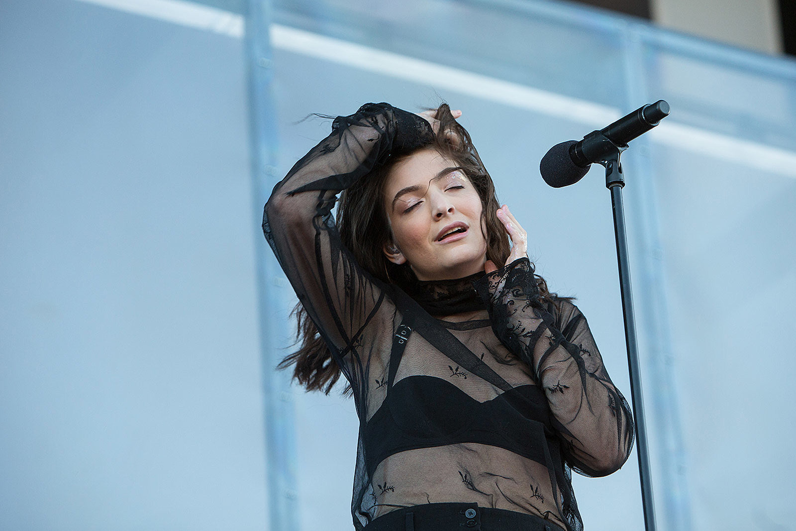 Lorde released ‘Melodrama,’ going on tour (dates include Barclays & NJ)
