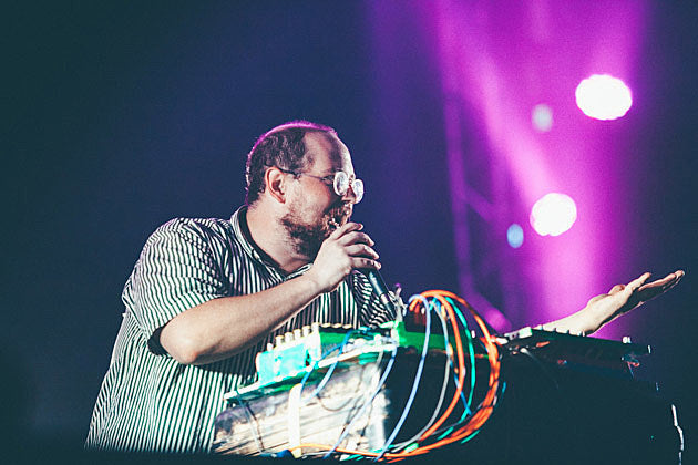 Dan Deacon shares “Synth Hero” mix, expands tour, playing holiday show at Brooklyn Bowl (dates)