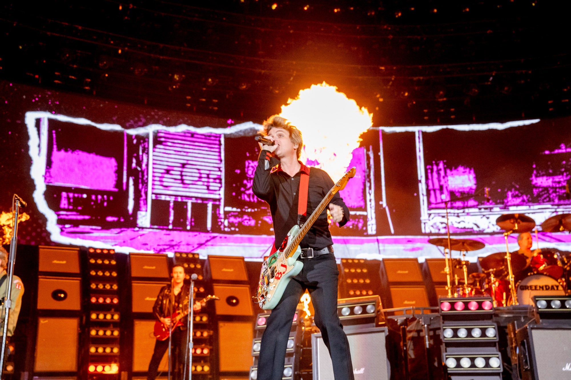 Watch Green Day break out “Haushinka” for the first time since the ’90s in Chile