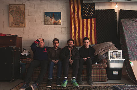 Grounders streaming debut album, touring (dates)