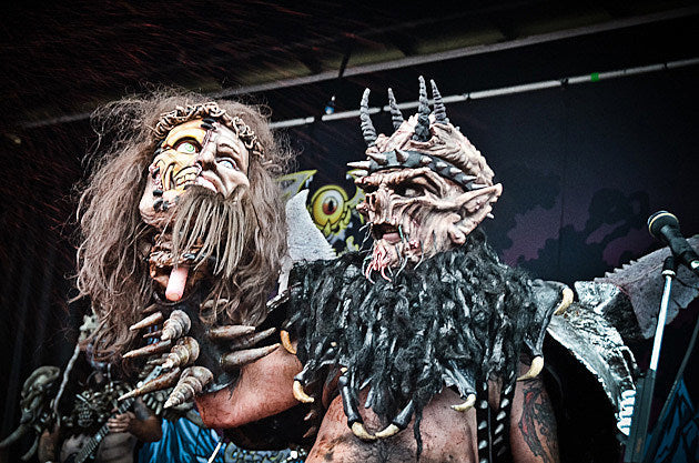 Dave Brockie’s father suing GWAR saying they stole his son’s ashes; GWAR respond