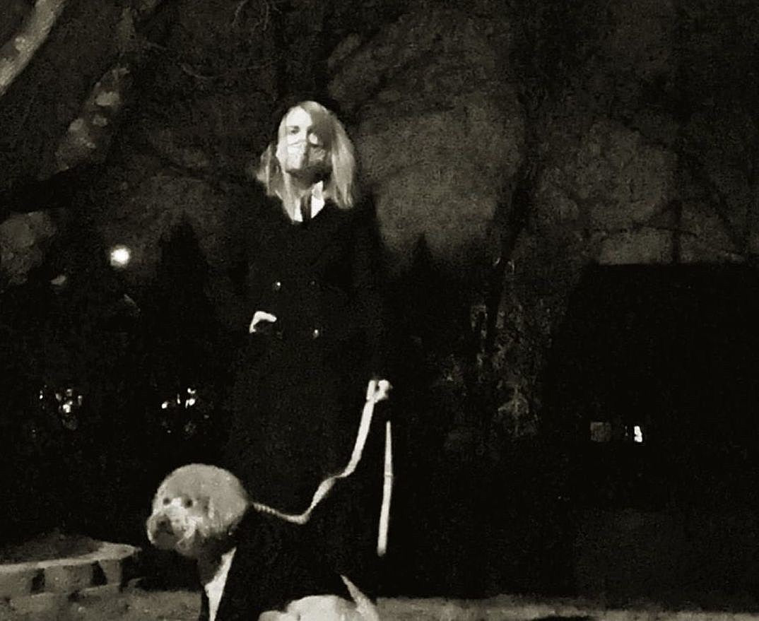 Hayley Williams hand-delivers fan CD of her new song & lets her leak it (listen)