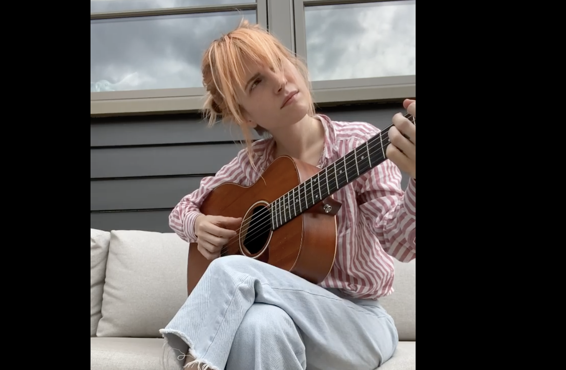 watch Hayley Williams cover Phoebe Bridgers’ “Smoke Signals”