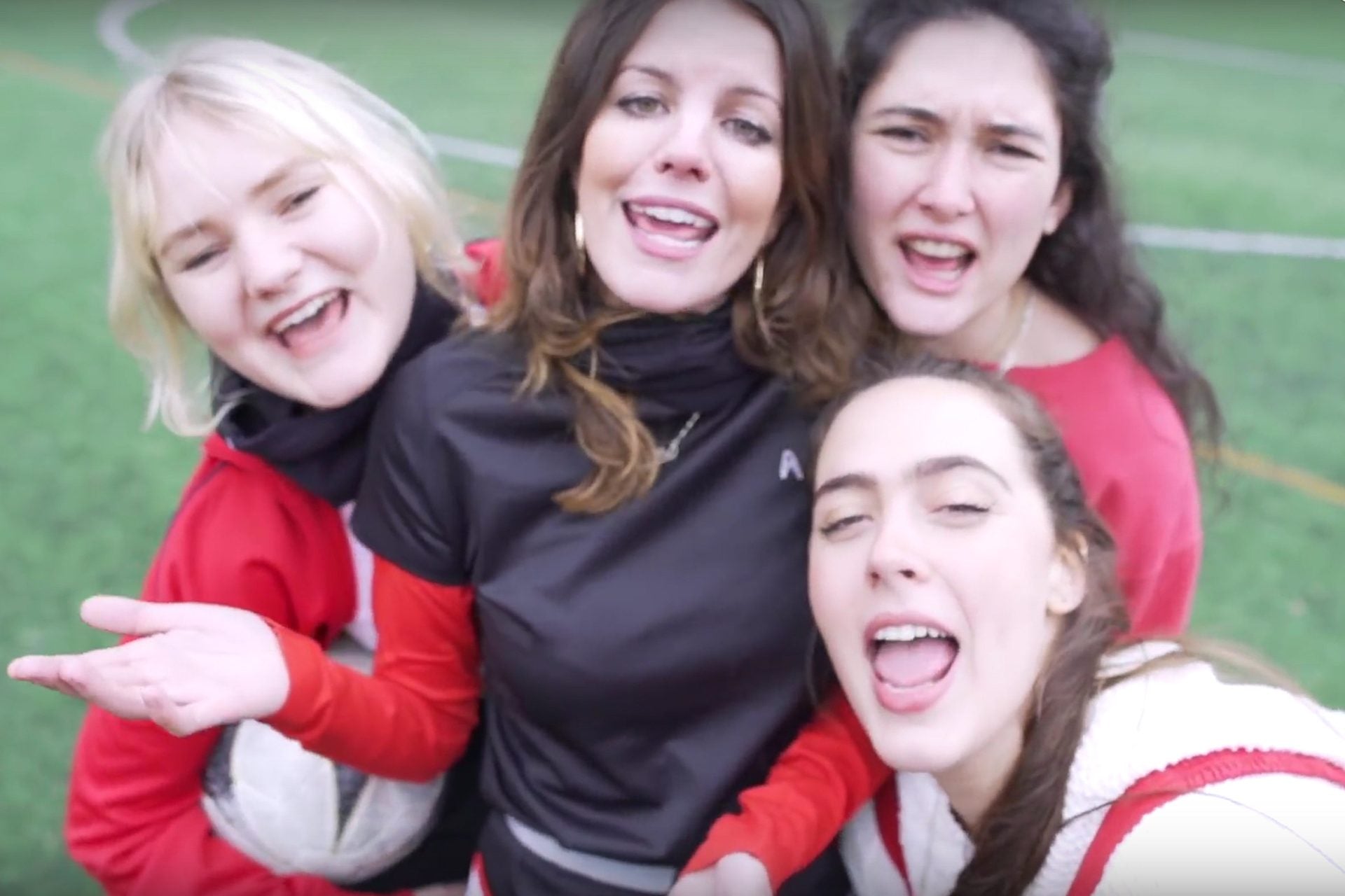 Hinds announce new album and tour – listen to “New For You”