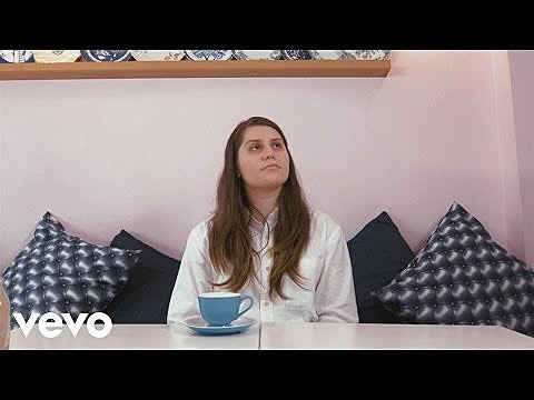 Alex Lahey signs to Dead Oceans, shares video for “Wes Anderson”