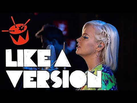 watch Lily Allen cover Lykke Li (catch both on tour)