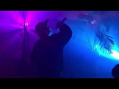 watch Mac DeMarco sing Billy Joel at Slowdive’s afterparty in Bushwick