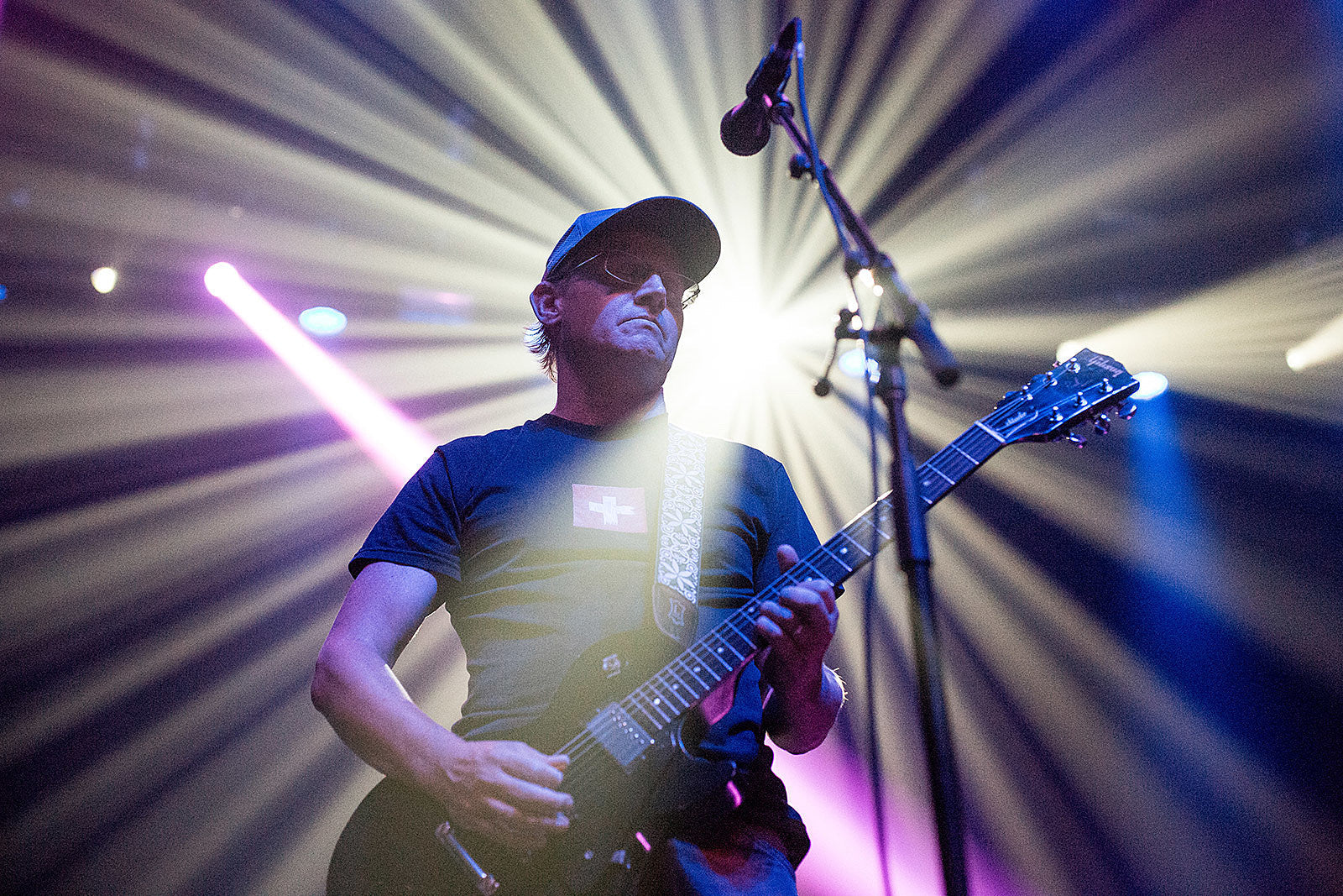 amazing live videos of Hum, Jonsi, The Fall & more to watch while every show is cancelled