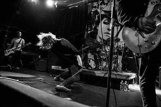 Beach Slang covering The Replacements’ ‘Pleased to Meet Me’ in full in NYC