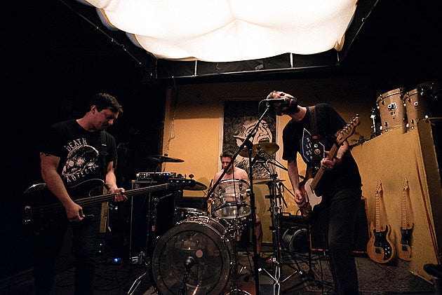 cops shut down Airbnb in former Aviv showspace