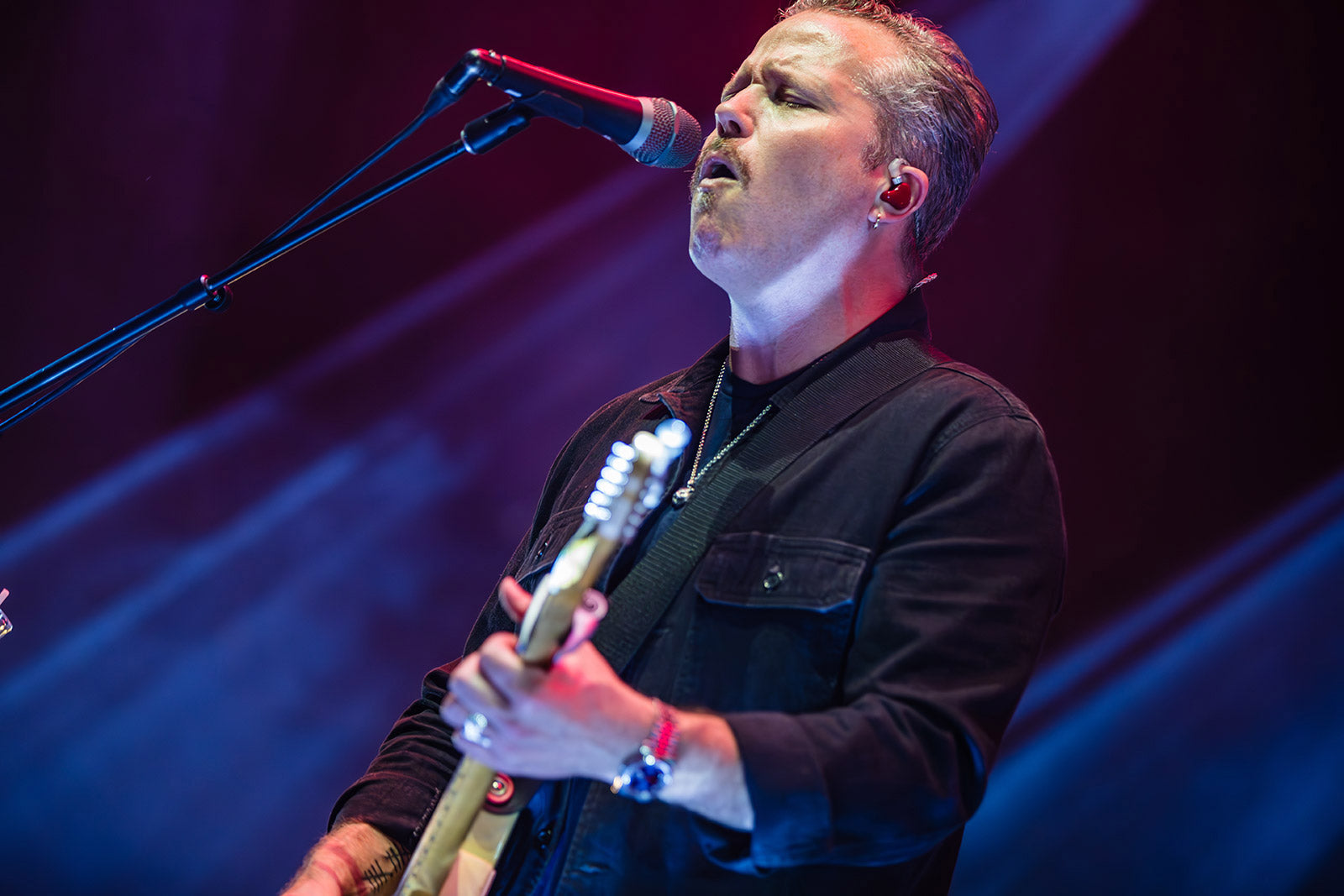 Jason Isbell and the 400 Unit add shows w/ Aimee Mann to 2024 tour (Radio City Music Hall)