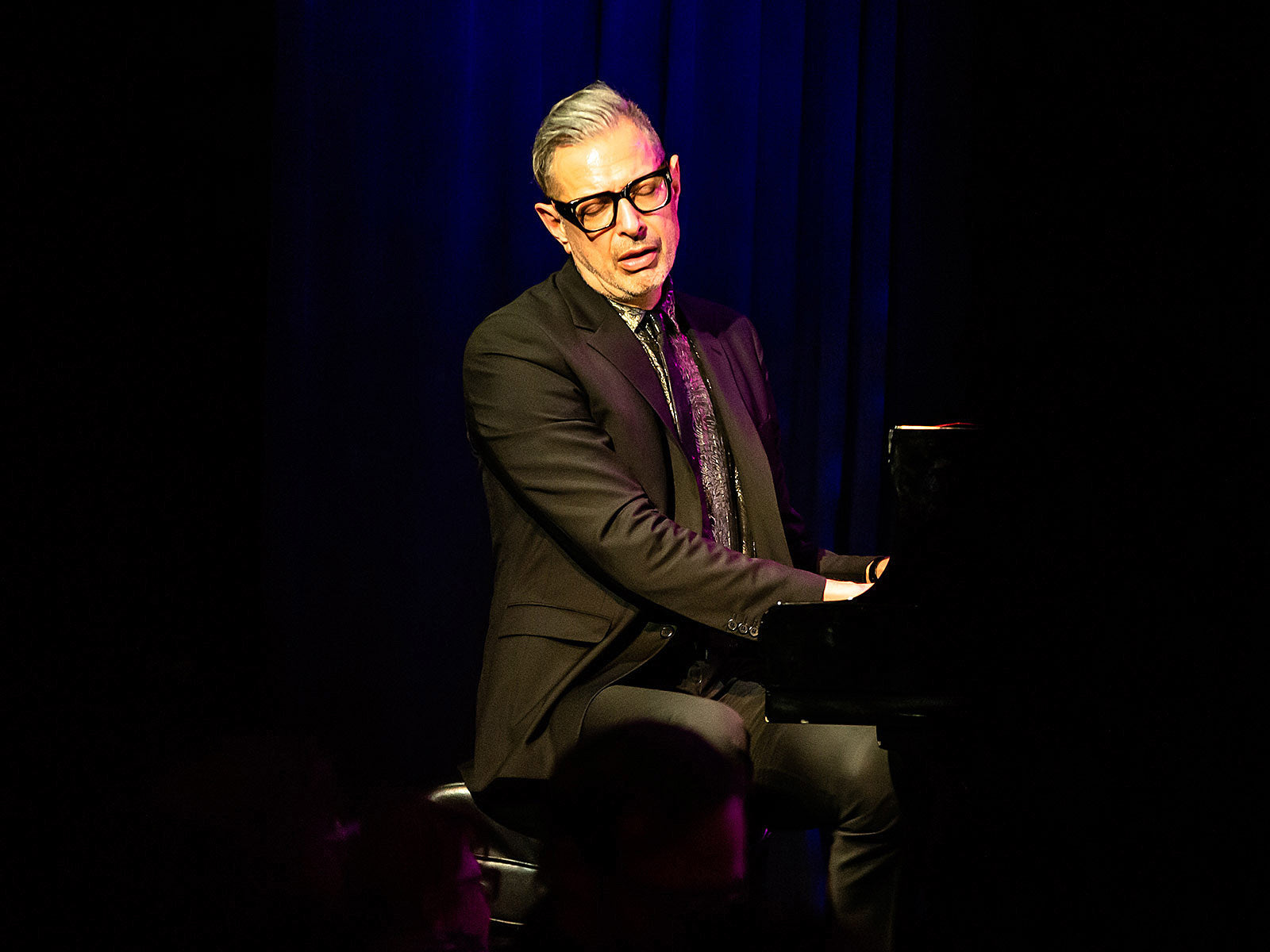Jeff Goldblum tickled the ivories, cracked jokes and hung with fans @ Le Poisson Rouge (pics)