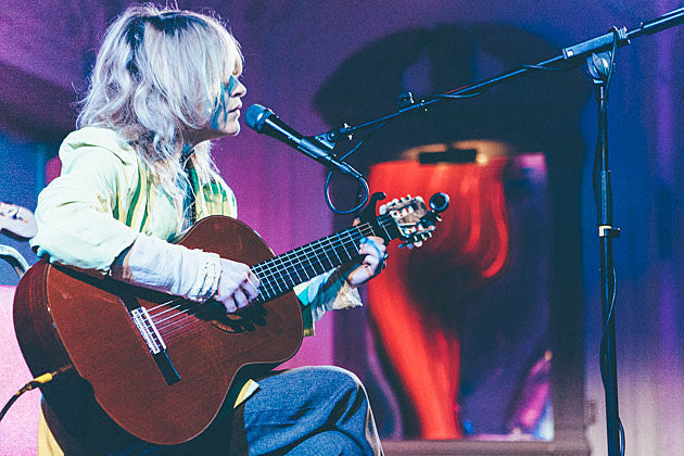 Jessica Pratt opening for Jenny Lewis & the Watson Twins, playing Trans-Pecos