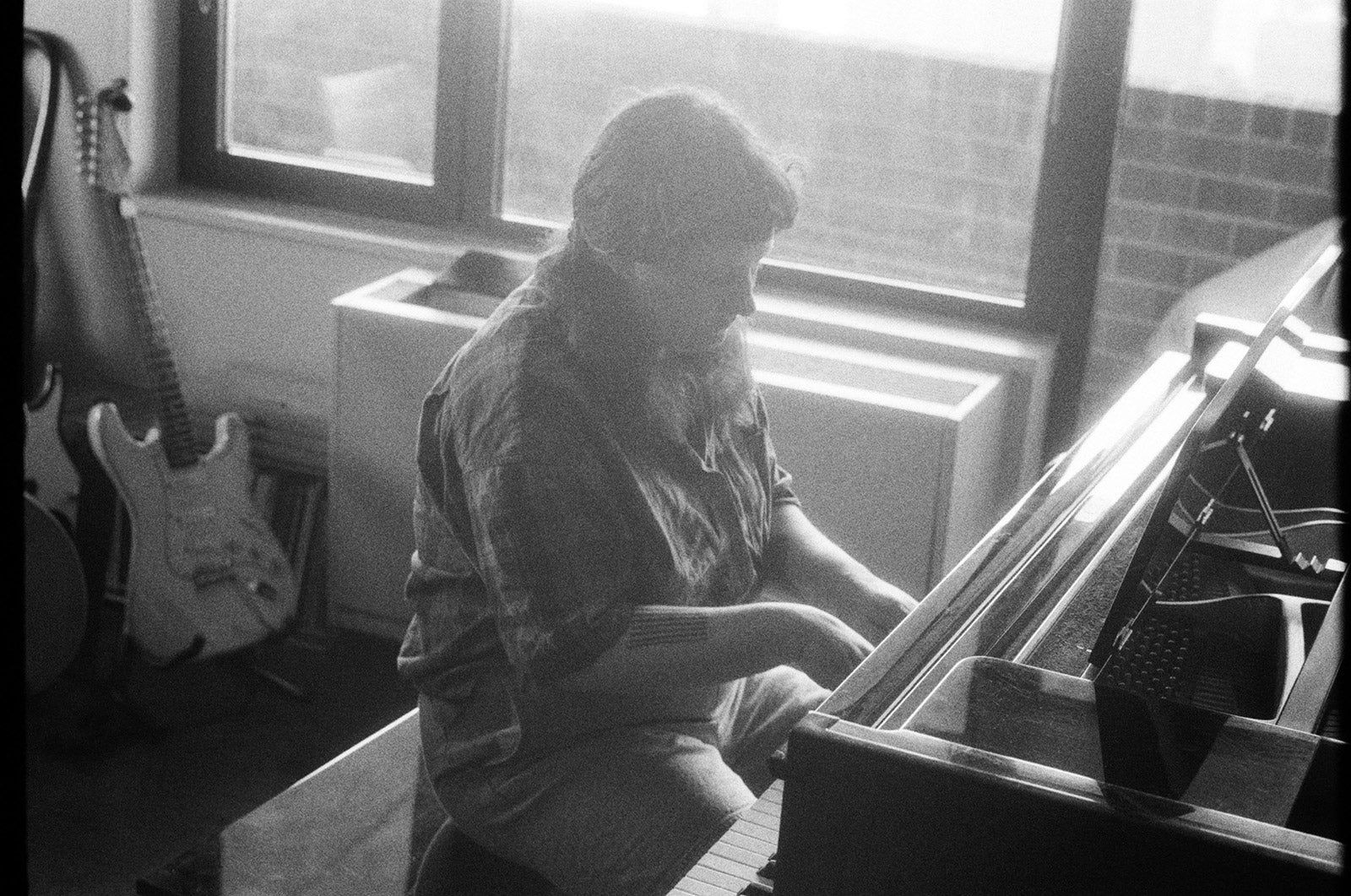 Joanna Sternberg shares “Neighbors,” playing shows with The Lemon Twigs, The Beths, more