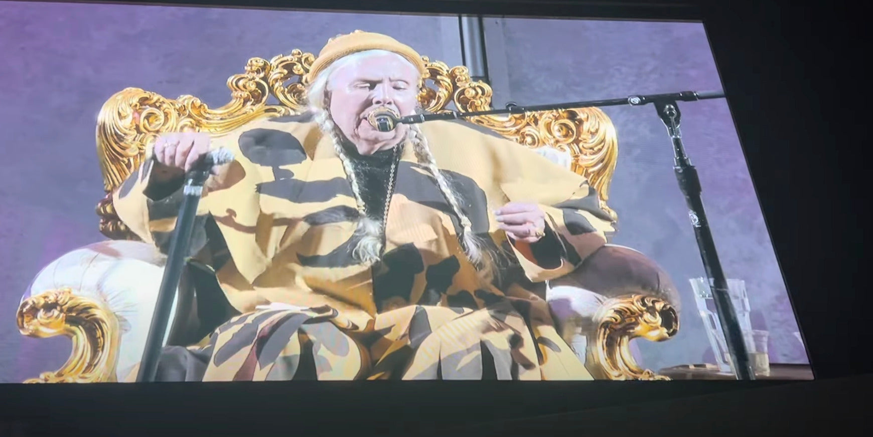 Watch Joni Mitchell play 3 songs as Brandi Carlile’s surprise guest in LA