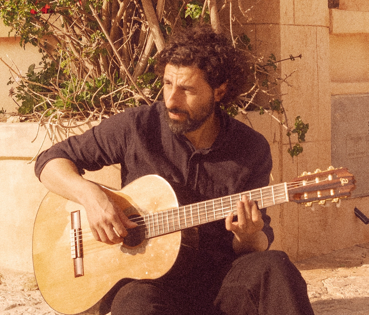 José González postpones October tour to 2025, adds more dates