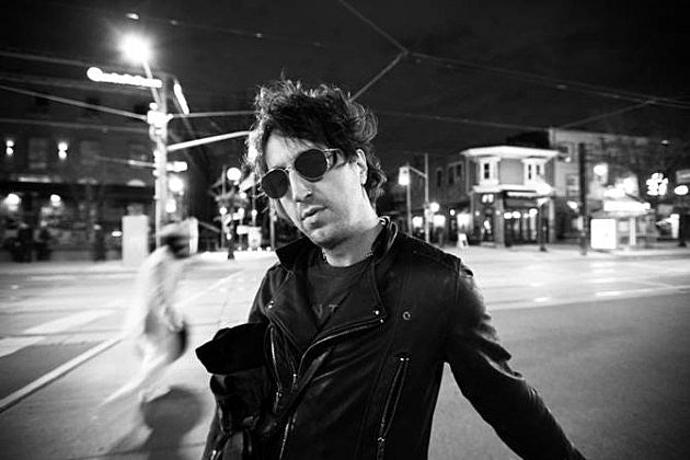 Joseph Arthur releasing ‘The Family,’ made a video for “You Keep Hanging On,” touring