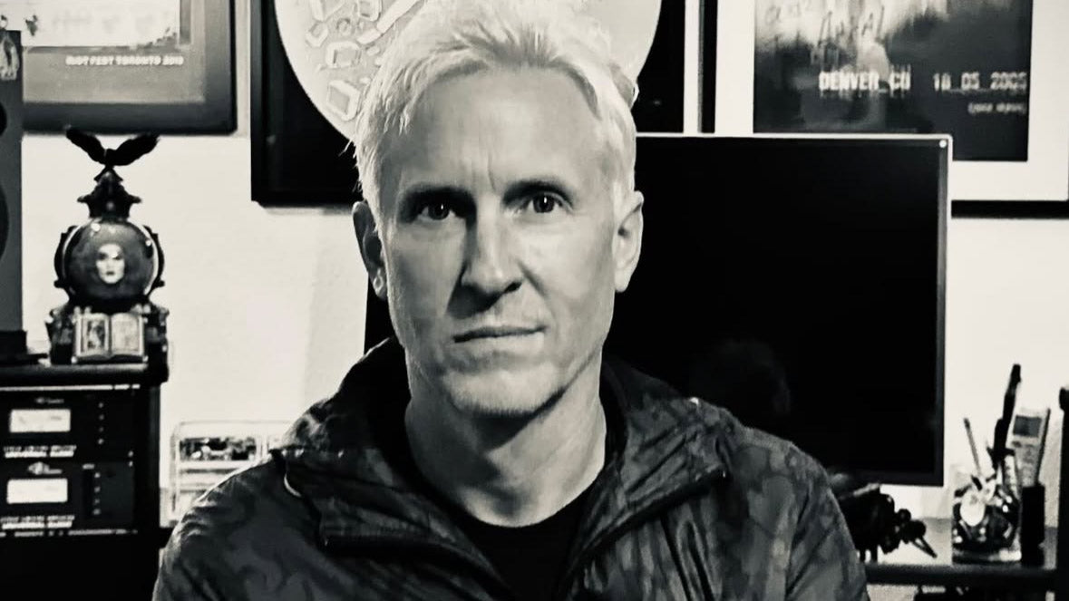 Nine Inch Nails & Foo Fighters switched drummers