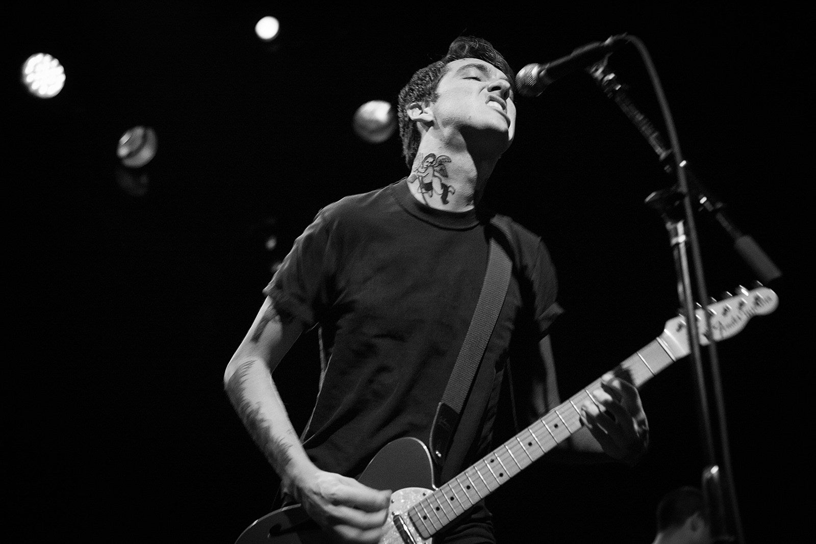 Joyce Manor, The Hotelier & Crying played MHOW (pics, review)