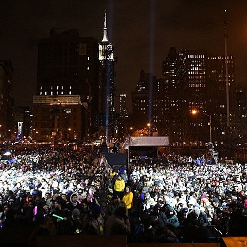 Kanye West played to massive crowd outside Madison Square Park, Fetty Wap & other guests included (pics, video, setlist)