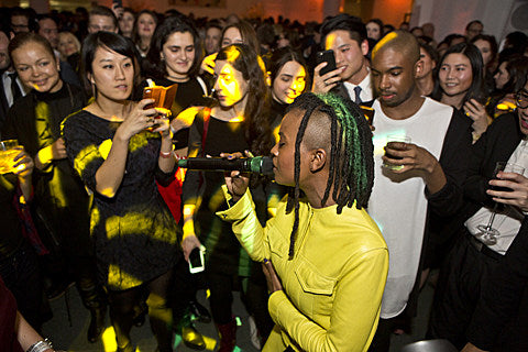 Kelela played the glitzy Armory Party benefit at MoMA with DJ Ezra Koenig & more (pics)