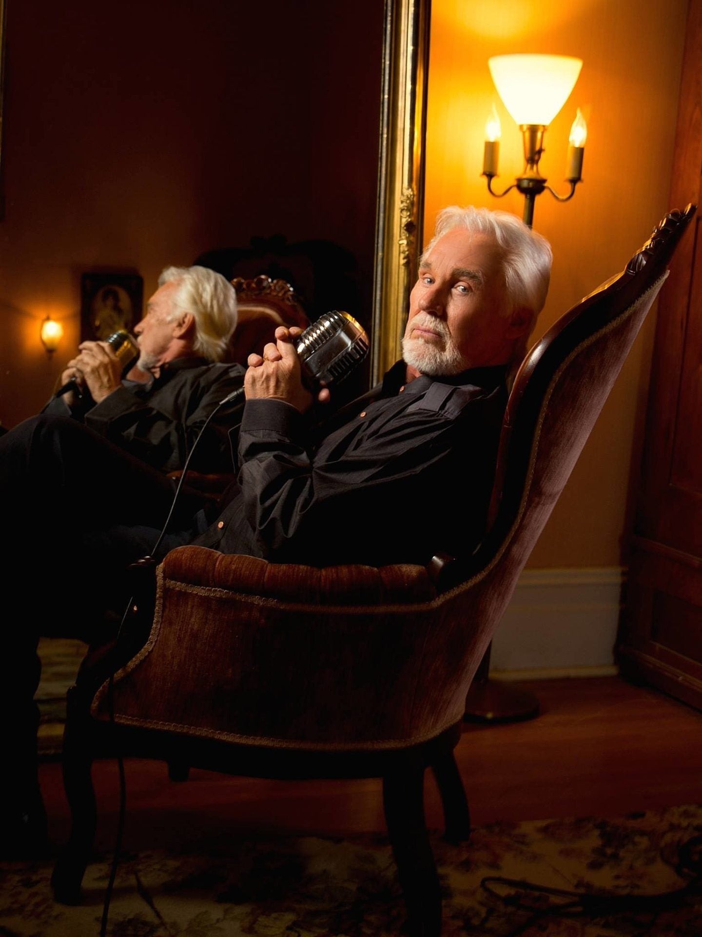 Kenny Rogers adds 2nd night at Beacon Theatre, announces final UK show