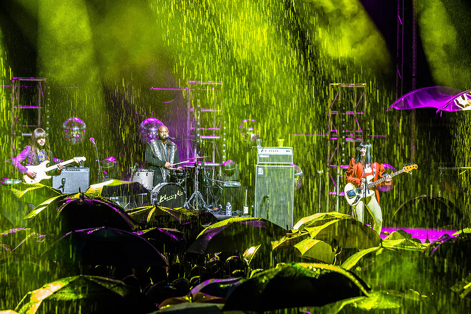 Khruangbin played through the rain @ SummerStage w/ Connan Mockasin & Kikagaku Moyo (pics)