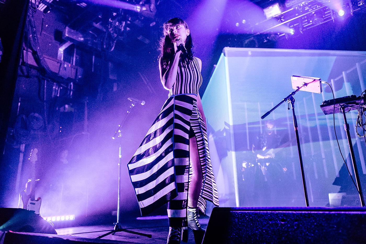 Kimbra previewing her new album on tour, played BK Steel with KING (pics)