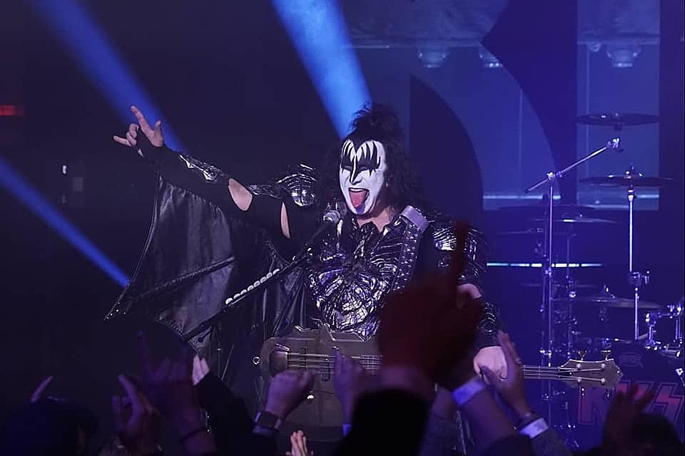 tickets for KISS’ summer dates on presale