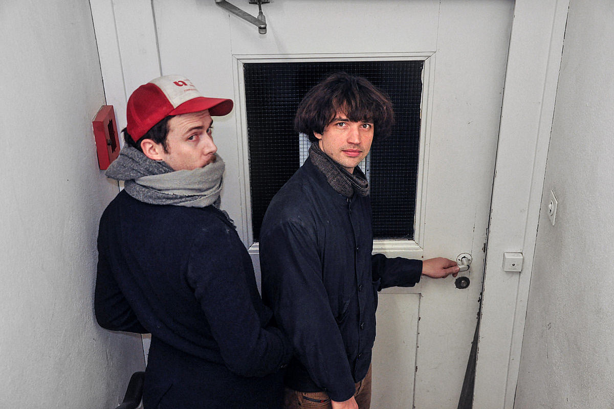 Klaus Johann Grobe announce North American tour w/ Vinyl Williams