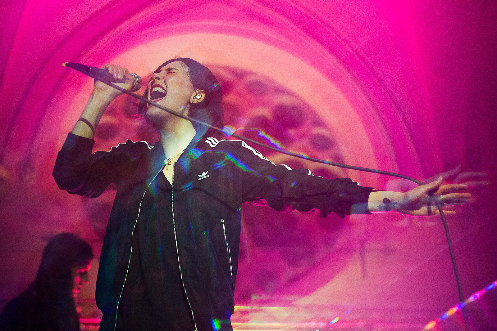 Kristin Kontrol played Park Church Co-Op (pics, video), scoring new Nicolas Cage film