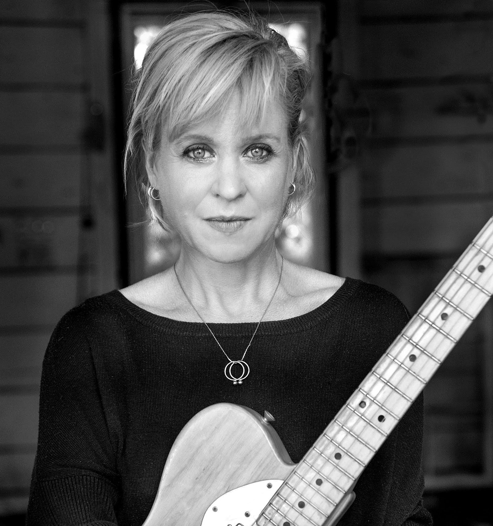 Kristin Hersh announces new LP, shares “No Shade In Shadow”
