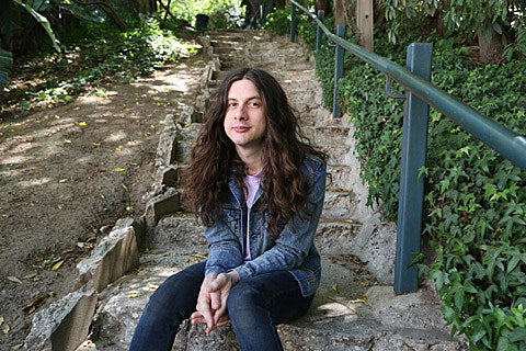 Kurt Vile announces new LP, ‘b’lieve i’m goin down,’ and fall tour with Waxahatchee and Luke Roberts (dates)