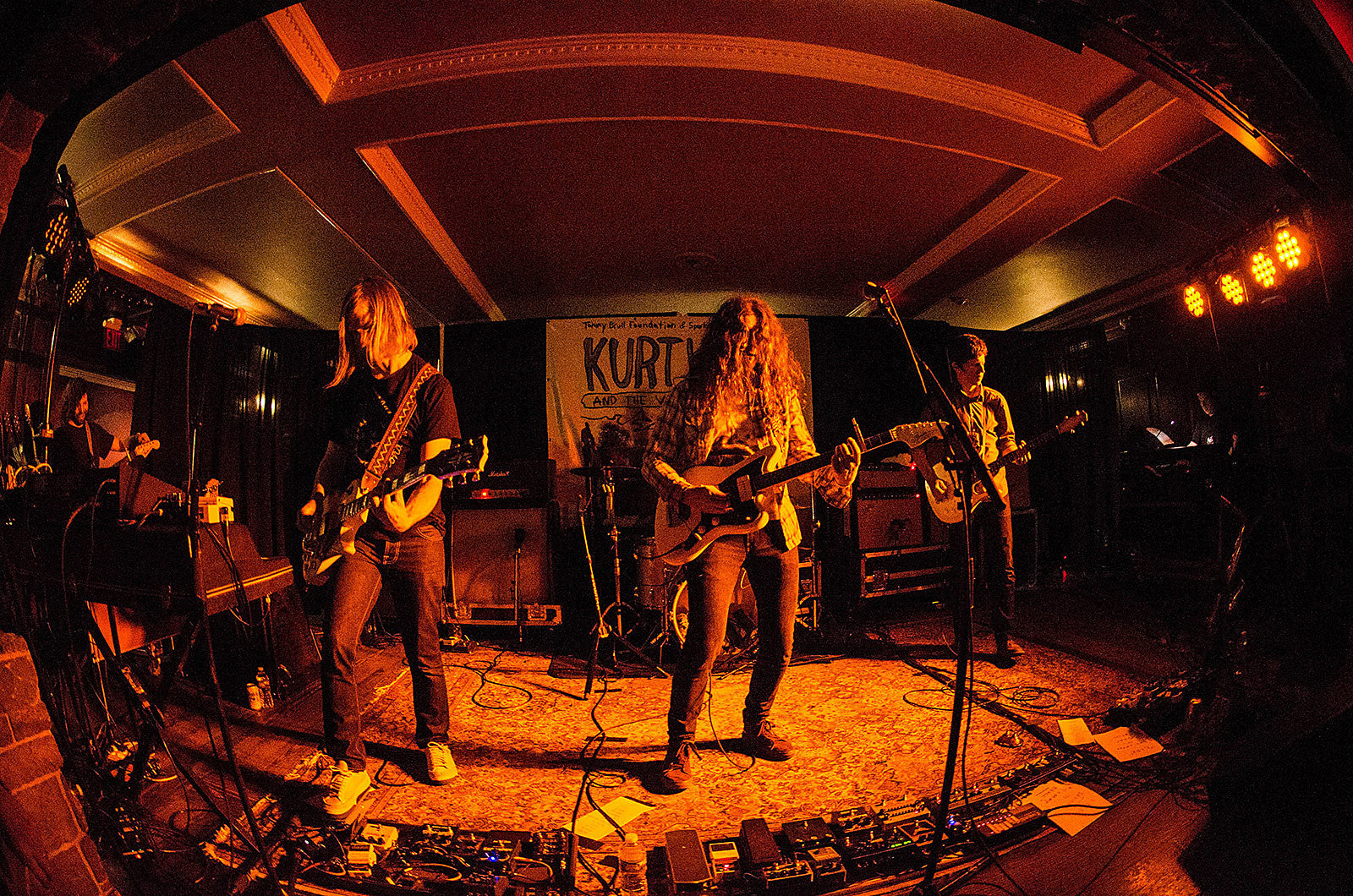 Kurt Vile expands tour with Courtney Barnett, played Shine A Light (pics)