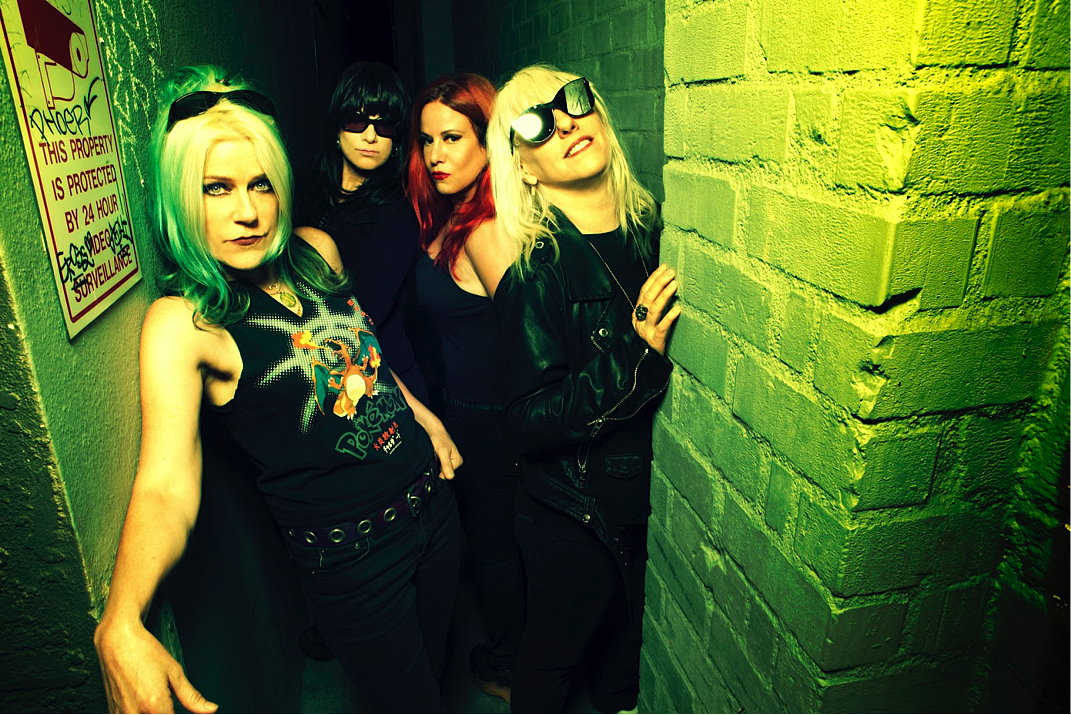 L7 release new song “I Came Back to Bitch,” announce tour