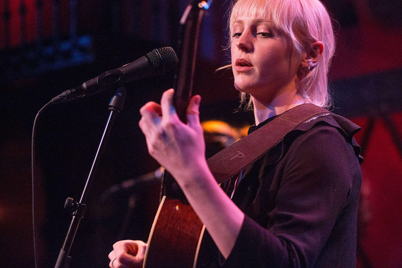 Laura Marling previewed her new album at Rockwood (pics), releases new song