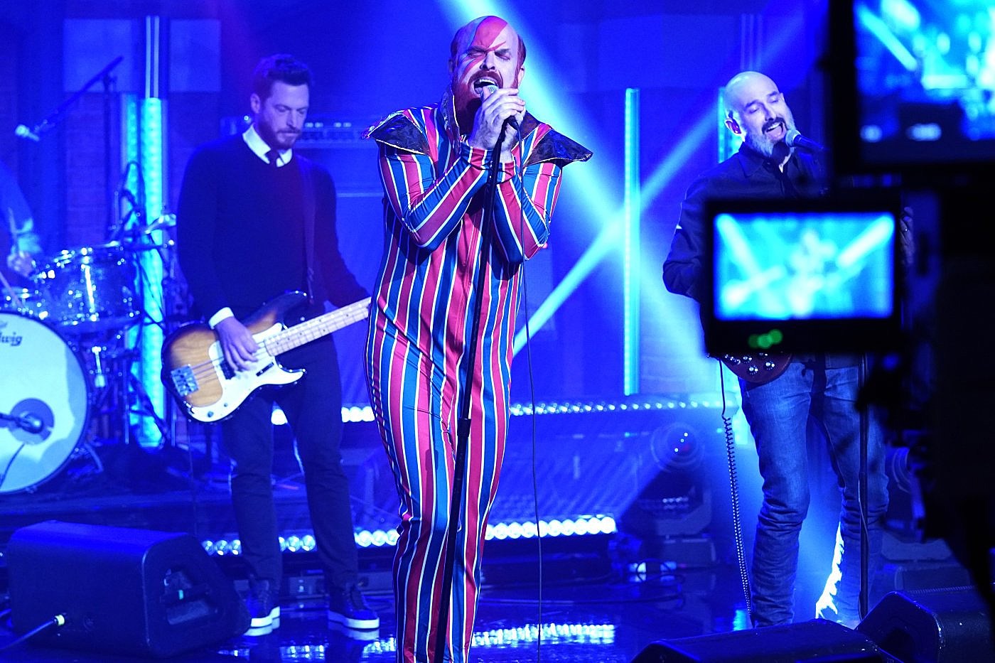 Les Savy Fav played ‘Seth Meyers’ ahead of Frenchkiss anniversary show (watch)