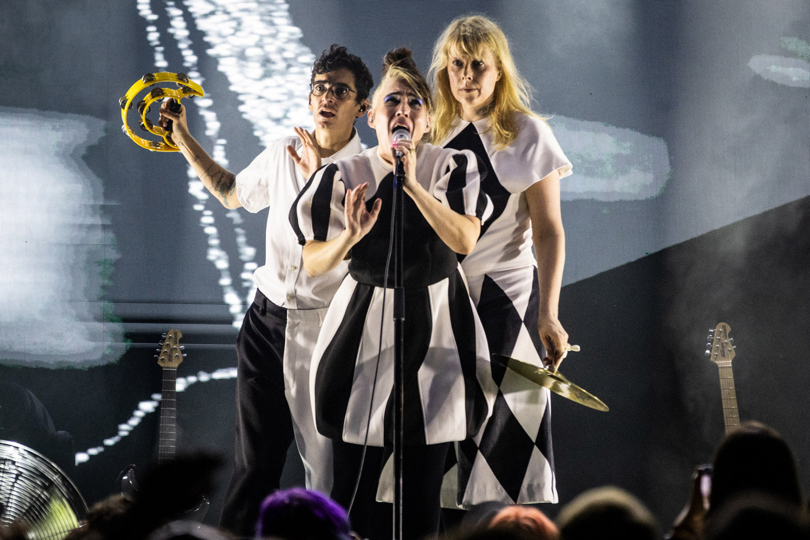 Le Tigre wrapped up their reunion tour @ Brooklyn Steel: Night 2 pics w/ Shamir ++ setlist, video