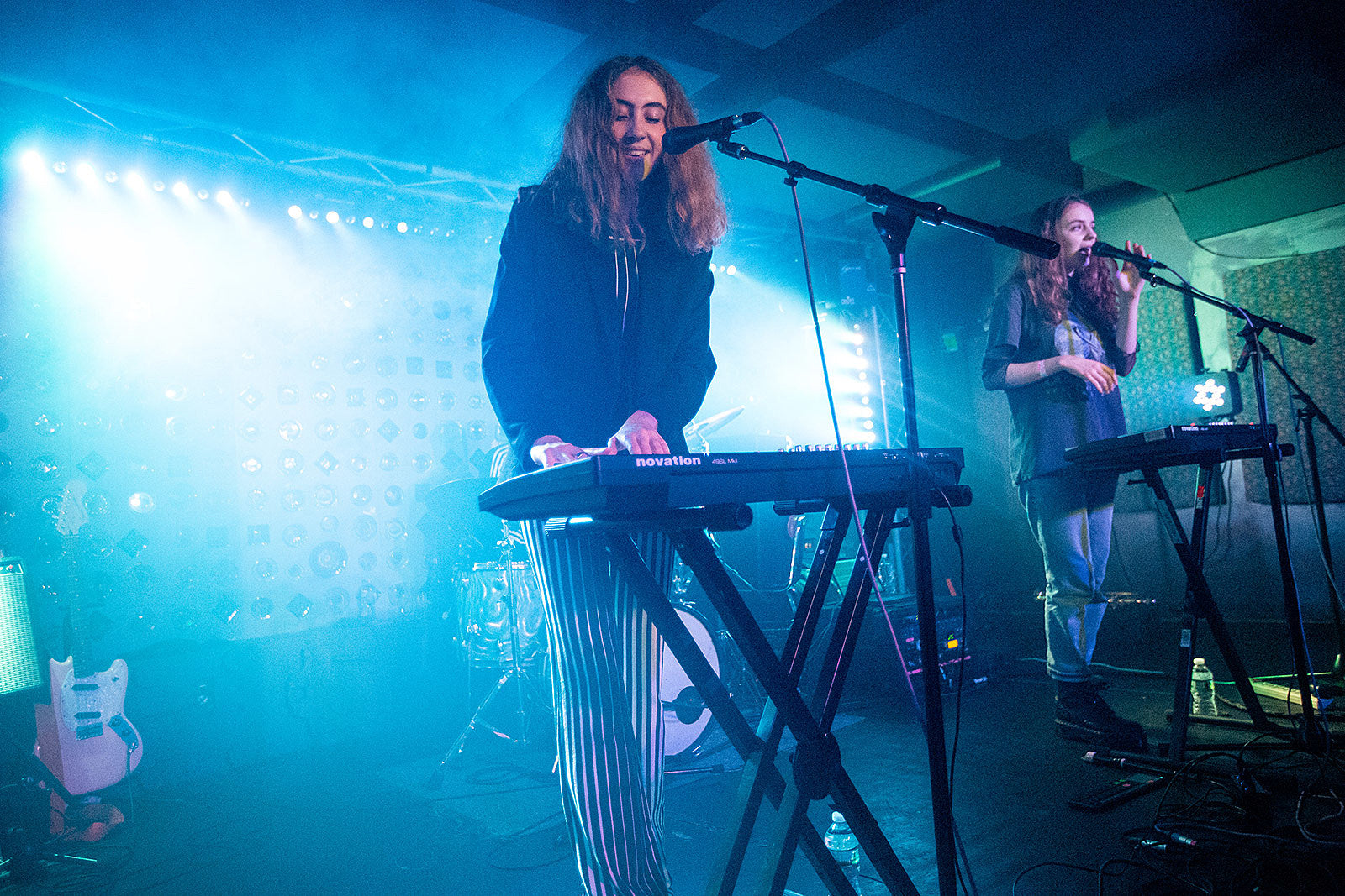Let’s Eat Grandma played Baby’s All Right (pics, video, setlist)