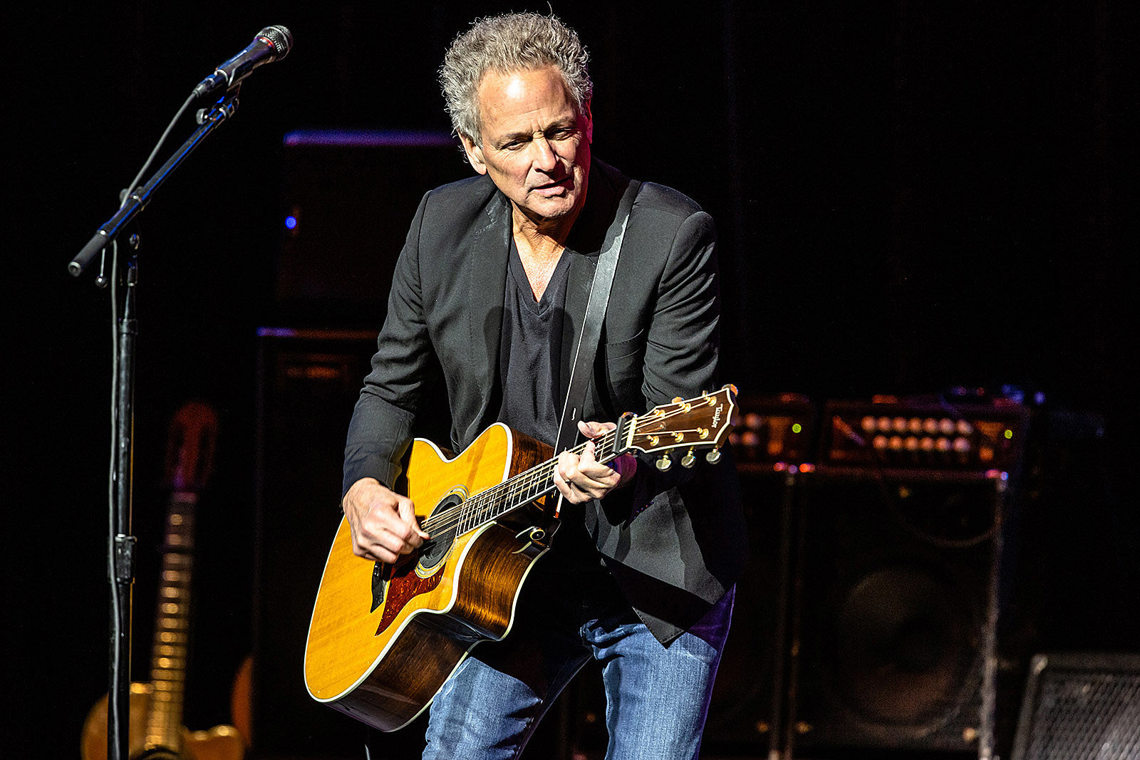Lindsey Buckingham undergoes open heart surgery, suffers vocal cord damage
