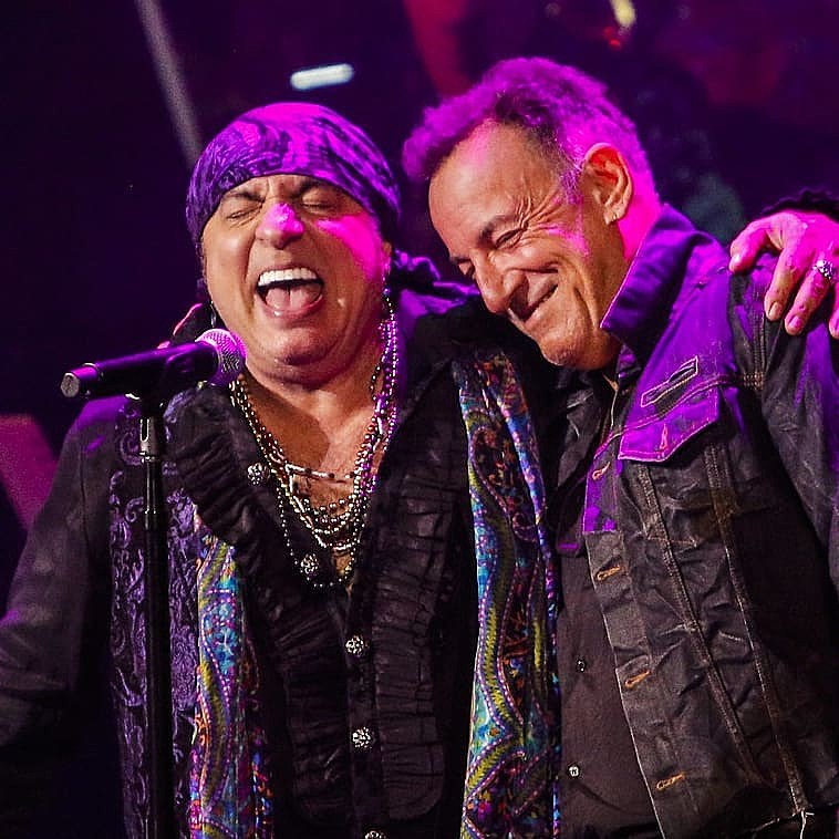 watch Bruce Springsteen make surprise appearance w/ Little Steven (who added dates)