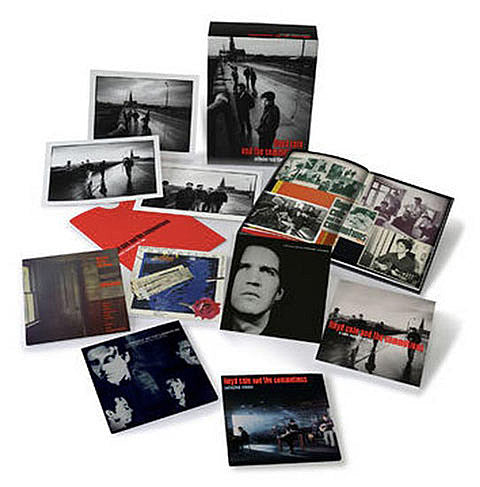 Lloyd Cole going on acoustic tour (dates), releasing Commotions box set